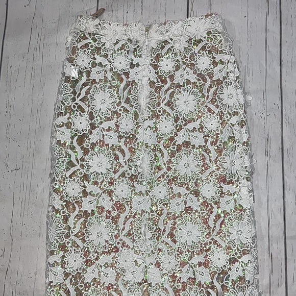 Alcoolique Araka lace white lace with skirt - Picture 5 of 9